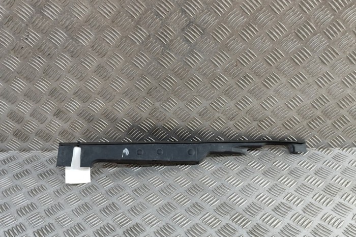 Aripa de plastic dreapta față AUDI A5 F53 2018 OEM: 8W6820582E | 31952578