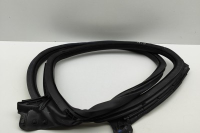 Garnitura ușă st&amp;acirc;nga spate AUDI E-TRON GT 2023 OEM: 4J3833721C | 31454229 foto