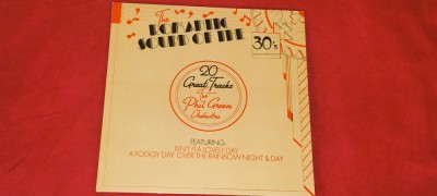 DISC VINIL LP. IMPECABIL &amp;ndash; AN 1976 THE ROMANTIC SOUND OF THE 30 &amp;ldquo; foto
