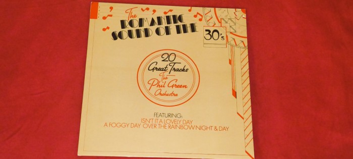 DISC VINIL LP. IMPECABIL &ndash; AN 1976 THE ROMANTIC SOUND OF THE 30 &ldquo;