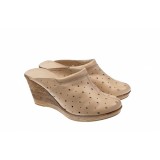 Oferta marimea 37 - Saboti de vara, bej, din piele naturala, cu perforatii - Made in Romania LTEABEJ