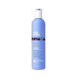 Cumpara ieftin Sampon pentru neutralizarea tonurilor de galben, Milk Shake, Silver Shine Shampoo, 300ml