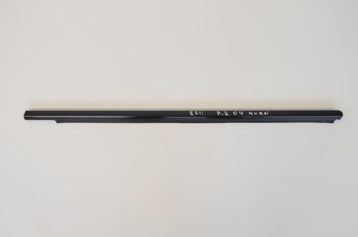 Chedar geam ușă st&acirc;nga față MERCEDES-BENZ E W211 2004 1845391