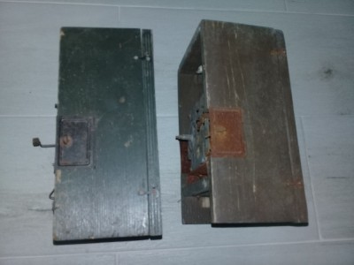2 ceasuri cu cuc vechi de perete,Incomplete,in starea care se vad,ceas cu cuc foto