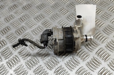 Pompa de apa auxiliara PORSCHE Taycan 2022 OEM: 9J1965567F | 31861137 foto