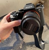 V&acirc;nd Sony Alpha 7 II + accesorii
