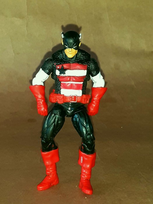 Figurina Captain America, articulatii mobile, &icirc;nălțime 10 cm, jucărie vintage Hasbro Avengers Marvel DC fără scut