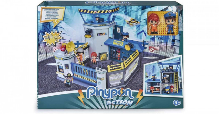 Famosa Pinypon Action - Ir&aacute;ny a b&ouml;rt&ouml;n! J&aacute;t&eacute;kk&eacute;szlet 2 figur&aacute;val &eacute;s kieg&eacute;sz&iacute;tőkkel