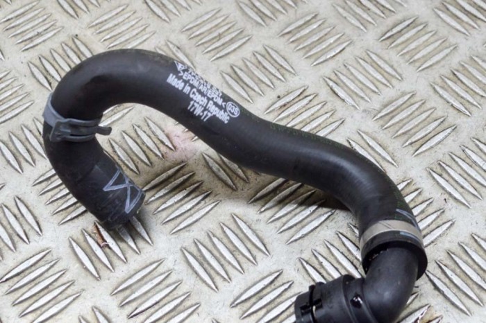 Furtun de lichid de răcire PORSCHE CAYENNE 92A 2017 OEM: 7P5819337,7P5.819.337 | 17149433