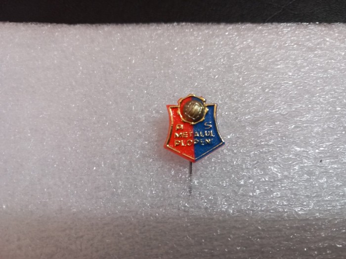 Insigna A S Metalul Plopeni