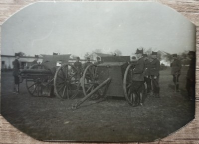 Militari romani cu tunuri, perioada interbelica// fotografie foto