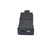 Port USB/AUX-In MERCEDES-BENZ SPRINTER 3,5-t Van 907, 910 2020 OEM: A2478200401 | 13621656