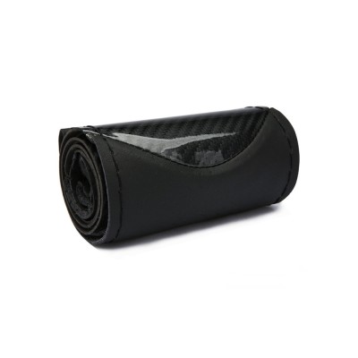 Husa volan cu ac si ata imitatie piele si carbon , marime M, culoare Negru Cod: WK-1012 foto