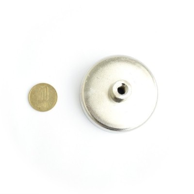 Magnet ferită oală D 63 mm cu g&amp;acirc;t filetat la interior foto