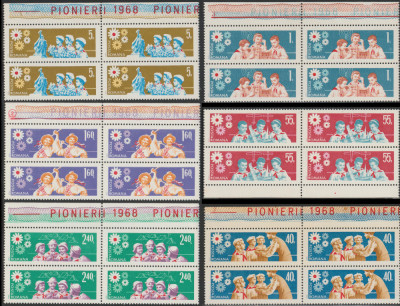 1968 Romania - Pionieri, blocuri de 4 timbre cu margini de coala, LP 674 MNH foto