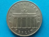 GERMANIA DEMOCRATA-5 MARK 1987 (Brandenburg gate of Berlin)