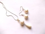 set pandantiv si cercei cu perle mallorca 38570