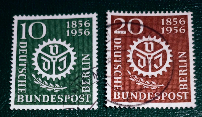 Berlin 1956 embleme, ramura de laur , serie 2v stampilata