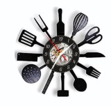 Ceas de perete decorativ realizat din disc de vinil, Model Ustensile de Bucatarie si Chef Bucatar, Design Culinar, Negru, 30 cm