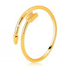 Inel din aur galben de 14K – săgeată răsucită, cu capetele inelului separate - Marime inel: 54