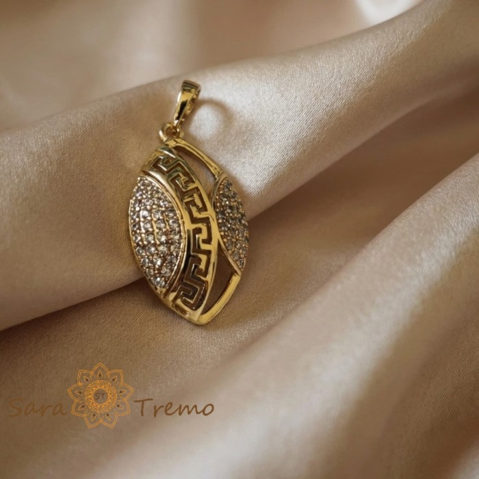 Pandantiv Eleganta Imperiala , Pandantiv placat cu aur 14K cu zirconia albe