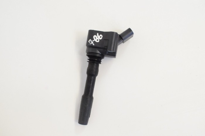 Bobina de inducție de &icirc;naltă tensiune VW TOUAREG CR7 2018 OEM: 06H905110G | 11548205
