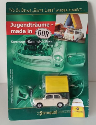 Macheta Trabant 601 sedan + cort - Grell 1/64 foto