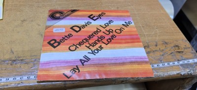 CD -Audio - Beete Davis Eyes #A8805 foto