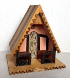 Casuta de camping - miniatura artizanala din lemn, arta mestesugareasca anii 70 Epoca de Aur