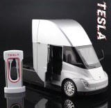 Macheta Tesla Truck SEMI cu sunet lumini deschide usi 1:24
