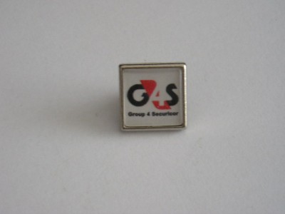 QW9 J 41 - Insigna - tematica protectie - Grup 4 Securicor foto