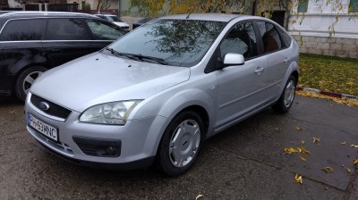 FORD FOCUS 1.6 benzina, 101 cp, 2006, euro 4, GPL, hatchback 5 usi, KEYLESS GO-ENTRY foto