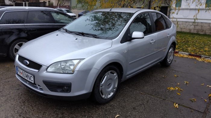 FORD FOCUS 1.6 benzina, 101 cp, 2006, euro 4, GPL, hatchback 5 usi, KEYLESS GO-ENTRY