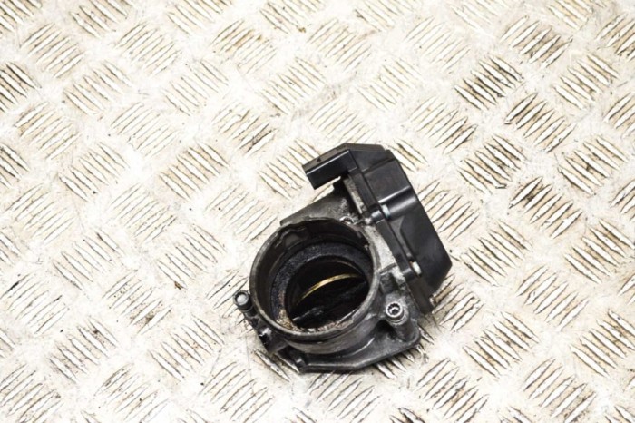 Corp clapetă VW TRANSPORTER V T5 Flatbed 2008 OEM: A2C53085612,03G128063A 15519581