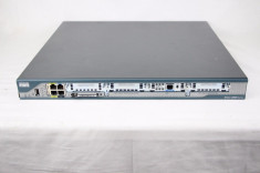 Router Cisco 2800 Series Model 2801 V04 cu 64MB CF card foto