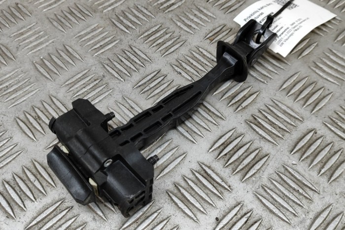 Limitator ușă st&acirc;nga față BMW iX I20 2022 OEM: 8491955 | 30700868