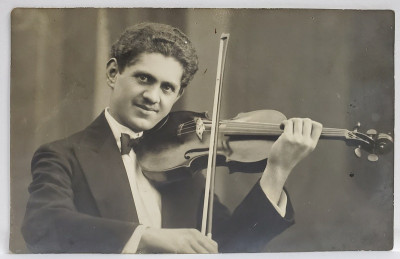 STUDIO JULIETTA , VIOLONISTUL GEORGE ENACOVICI , FOTOGRAFIE TIP CARTE POSTALA , 1912 foto