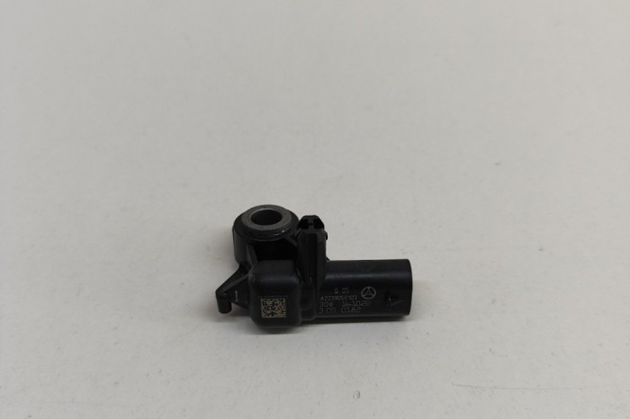 Senzor de impact dreapta față MERCEDES-BENZ EQS V297 2023 OEM: A2239056103 27368670