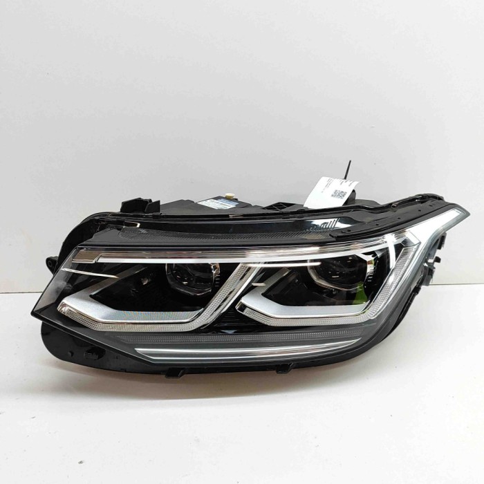 Far st&acirc;nga față VW TIGUAN AD1 2024 OEM: Off-road | 27999868