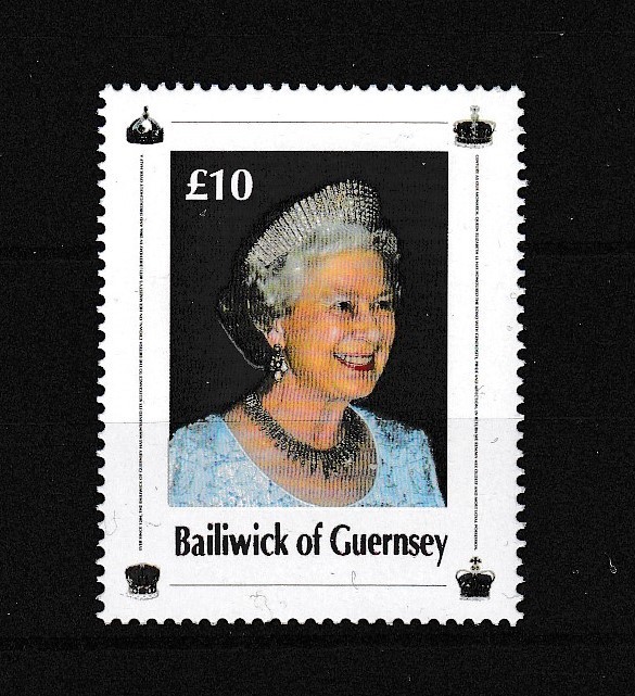 Guernsey - QUEEN ELISABETH - Valoare nominala 10 Lire (GBP) - Nestampilat