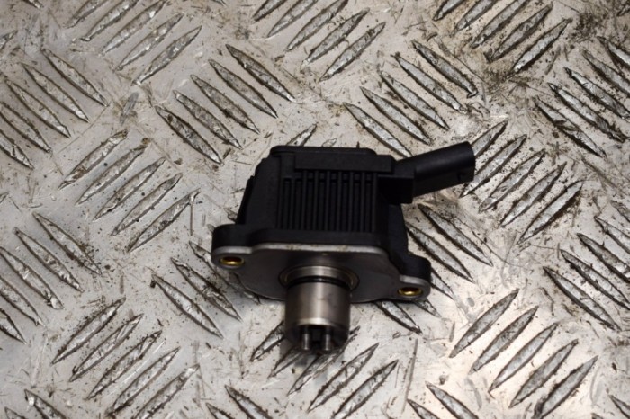 Senzor de viteză ax cu came VW GOLF VII 5G1, BQ1, BE1, BE2 2019 OEM: 04E906048A 13961766