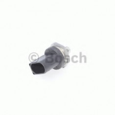 Senzor, presiune combustibil AUDI A6 (4G2, C7, 4GC) (2010 - 2016) BOSCH 0 261 545 078