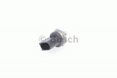 Senzor, presiune combustibil SKODA YETI (5L) (2009 - 2016) BOSCH 0 261 545 078 foto