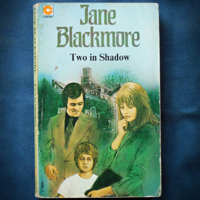 TWO IN SHADOW - JANE BLACKMORE foto