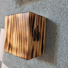 cutie cu replica cadran solar busola SUNDIAL