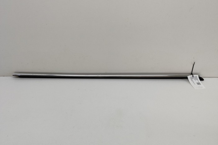 Chedar geam ușă dreapta spate VW PASSAT Variant B8 3G5 2016 OEM: 3G9839476E 25630550