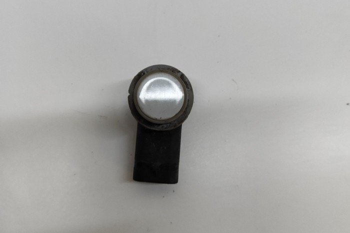 Senzor de parcare față AUDI Q3 8U 2013 OEM: 1S0919275 30772969
