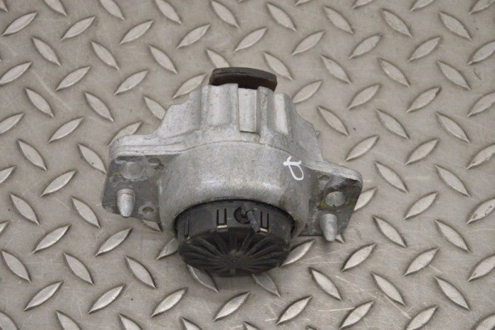 Suport motor dreapta LAND ROVER RANGE ROVER VELAR L560 2018 OEM: JK83-6A002-GB 17804577