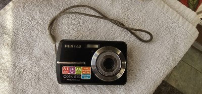 APARAT FOTO DIGITAL PENTAX OPTIO E 50 , FUNCTIONEAZA CU 2 BATERII AAA SAU ACUMULATORI . foto
