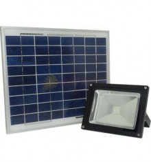 PROIECTOR LED 10W CU PANOU SOLAR foto